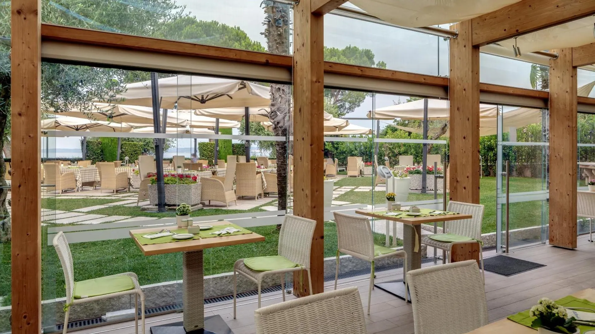 Hotel Sportsman Μπαρντολίνο 4*,